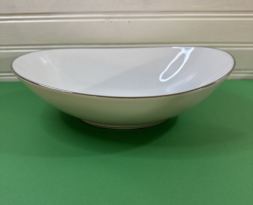 Vintage Noritake Colony Oval Serving Bowl – 10” White China with Platinum Trim